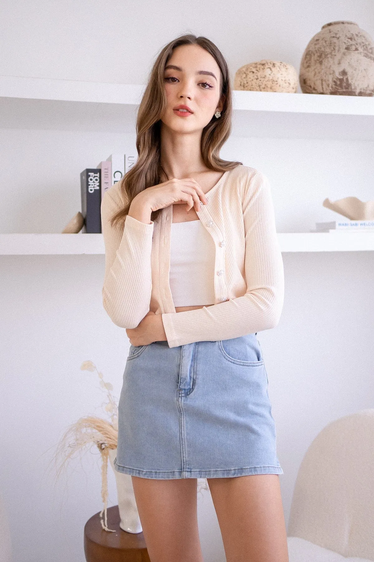 INA PEARL CARDIGAN TOP IN EGGNOG